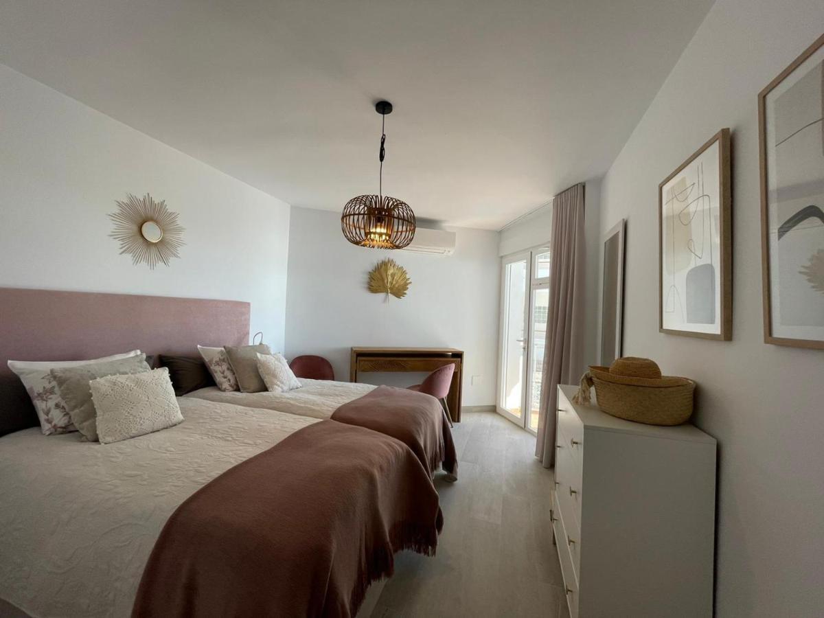 Center & Sea View Torresol Appartement